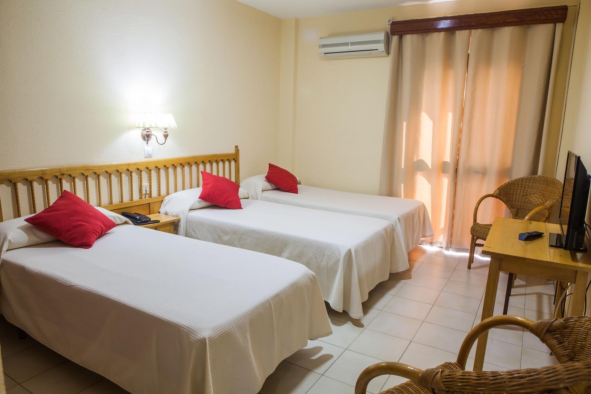 Hotel Tres Jotas Conil Conil De La Frontera Luaran gambar
