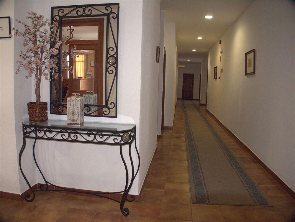 Hotel Tres Jotas Conil Conil De La Frontera Luaran gambar