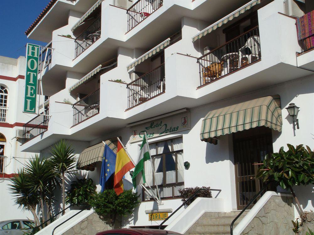 Hotel Tres Jotas Conil Conil De La Frontera Luaran gambar
